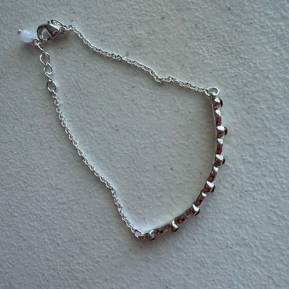 Jewelry Bundle – Gold Crystal Hoop Earrings & Red Gemstone Accent Bracelets - Picture 9 of 10